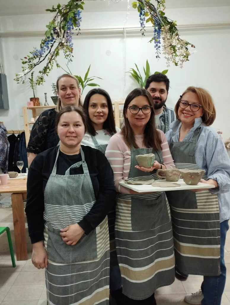 team click and book at pottery event